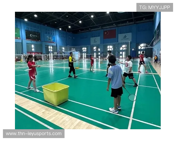 国际羽毛球协会在青训中提供线上教练督导与打卡评估系统，国际羽毛球培训中心